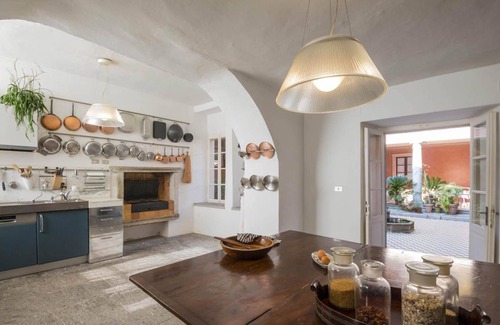 Baveno Villa | Villa en Baveno con 8 habitaciones, capacidad 16