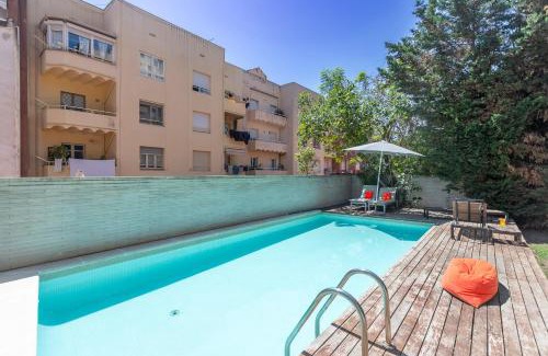 El Putget i Farro Apartamento | My Space Emirates - Splendid Apartment with Terrace and Pool near Park Güell