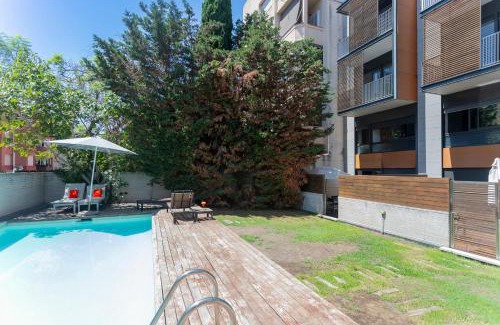 El Putget i Farro Apartamento | My Space Emirates - Splendid Apartment with Terrace and Pool near Park Güell