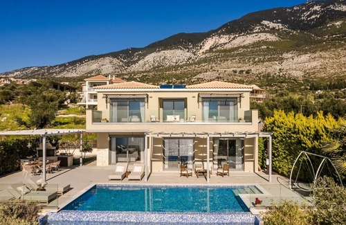 Lourdata Villa | A ESTRENAR: My Villa Kefalonia, Lourdas Beach