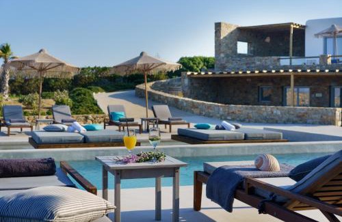 Kalafatis Hotel | Myconian Crown Suites