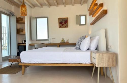Kalafatis Hotel | Myconian Crown Suites