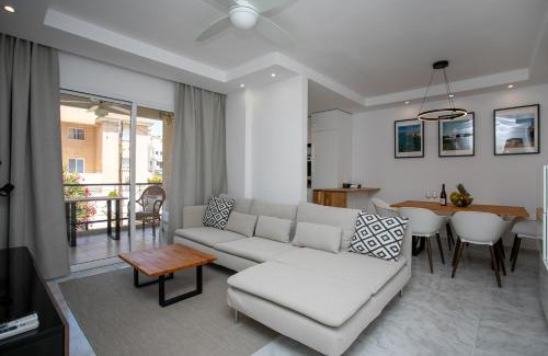 Paphos Apartamento | MyCyprusStay - Jo's Lovely 2 Bedroom Modern Apartment