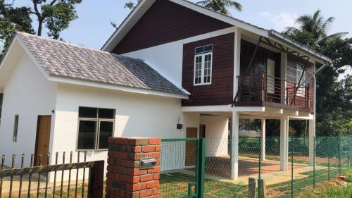 Air Kuning Casa | MyHomeStay, Taiping