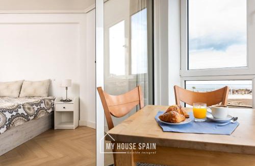 El Pison Apartamento | MyHouseSpain - Primera línea de playa con parking