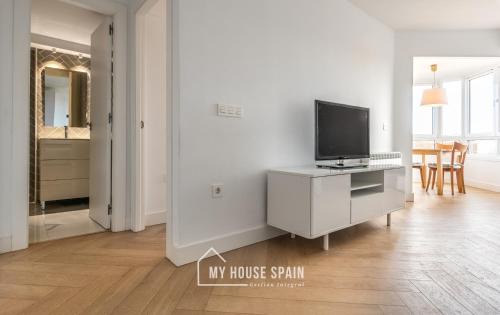 El Pison Apartamento | MyHouseSpain - Primera línea de playa con parking