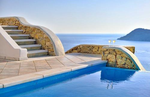 Elia Villa | Mykonian Dianthus