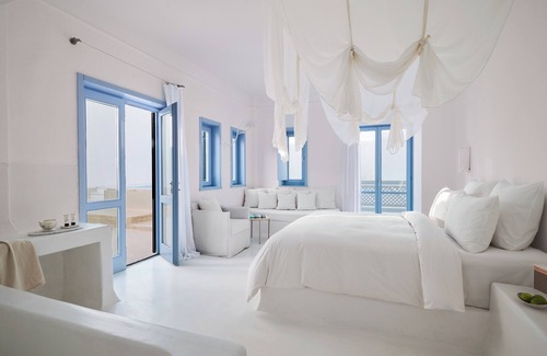 Platis Gialos Hotel | Mykonos Blu, A Grecotel Resort to Live