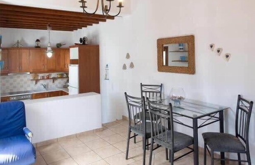 Platis Gialos Apartamento | Mykonos Elegance 2-Bedroom Escape in Psarou