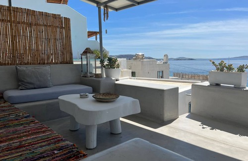 Tourlos Apartamento | Mykonos Noir Nest - Sea View Escape