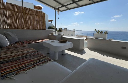 Tourlos Apartamento | Mykonos Noir Nest - Sea View Escape