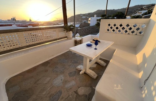 Tourlos Apartamento | Mykonos Violet Nest - Sea View Escape