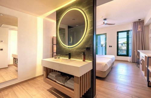 Playa Blanca Hotel | MYND Yaiza
