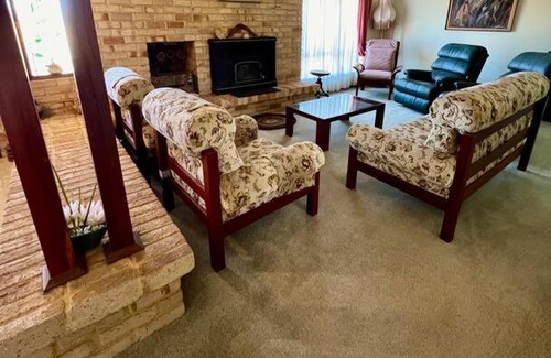 Harvey Casa | Myra Downs
