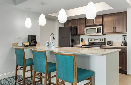 Cherry Grove Beach Complejo | Myrtle Beach, SC: 2 habitaciones Deluxe Boulevard View: Lazy River, Beach & More!