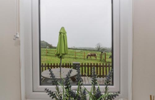 Nantgarw Casa | Myrtle Cottage