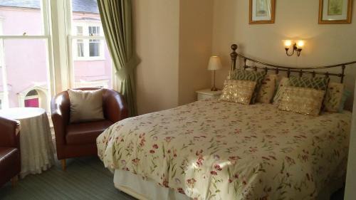 Tenby Hotel | MYRTLE HOUSE HOTEL TENBY