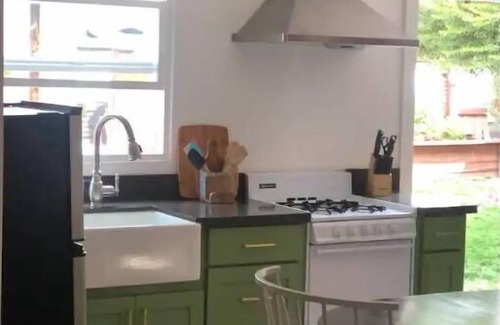 Modesto Apartamento | Myrtle Place 1 is a lovely studio apartment