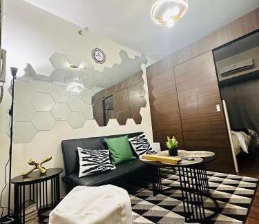 San Antonio Apartamento | MyScape at Air Residences Makati