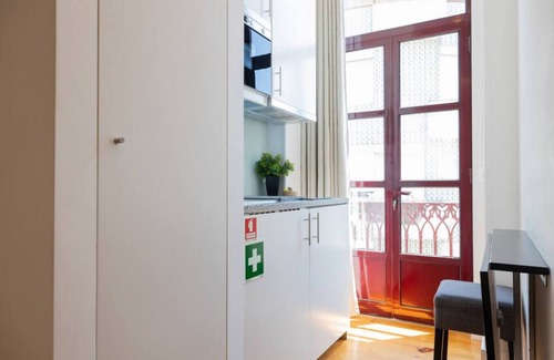 Uniao de Freguesias do Centro Hotel | Studio with Balcony - MyStay Porto Centro