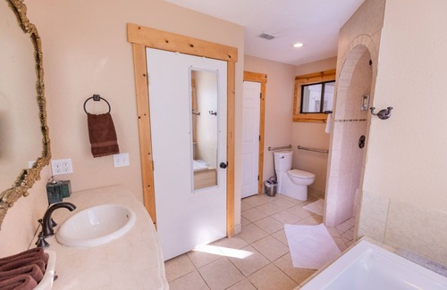 Wimberley Casa | Mystic Hill Suites