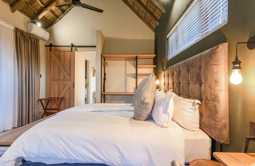 Beestekraal Cabina | Mziki Safari Lodge