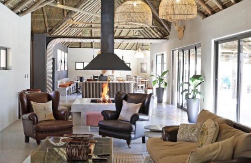 Beestekraal Cabina | Mziki Safari Lodge
