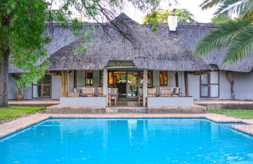 Beestekraal Cabina | Mziki Safari Lodge