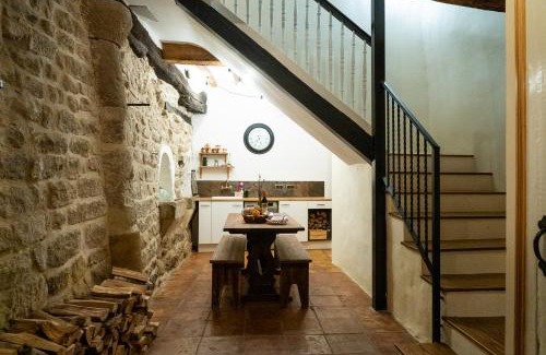 Laguardia Old Town Casa | Número 8 a Traditional Basque Village Homestead
