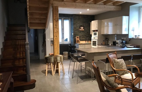 Cauterets Casa | N 9 de ChaletMaison Acogedor 4 *, ds pueblo, diseño, 4 canales, 8A + 2E, hammam, estacionamiento, terr