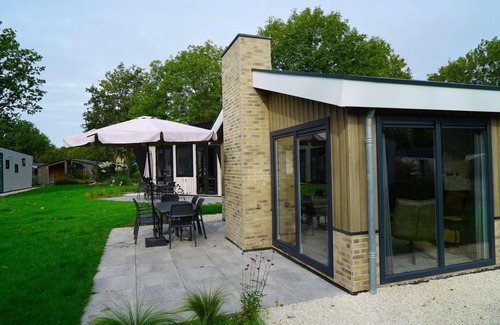 Kaatsheuvel Casa | Detached chalet with 3 bedrooms and 1 bathroom