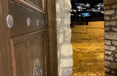 Berat Hotel | N'Gorice