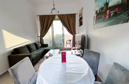 Jumeirah Lake Towers Apartamento | n1-Bedroom Haven with Mesmerizing City Views, 2 minutes from DMCC Metro.