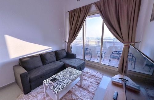 Jumeirah Lake Towers Apartamento | n1-Bedroom Haven with Mesmerizing City Views, 2 minutes from DMCC Metro.