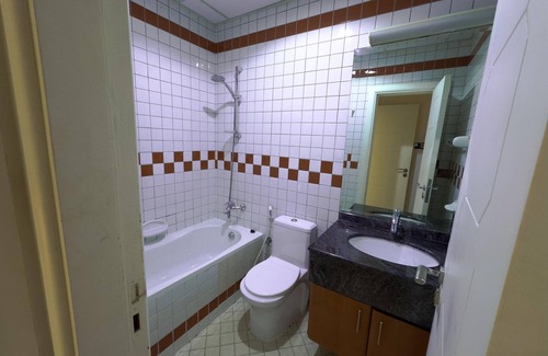 Jumeirah Lake Towers Apartamento | n1-Bedroom Haven with Mesmerizing City Views, 2 minutes from DMCC Metro.