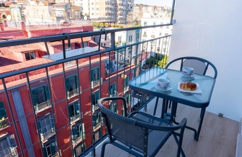 Montecalvario Casa | NA Beautiful View Rooftop-B&B - Double Room with Private Bathroom
