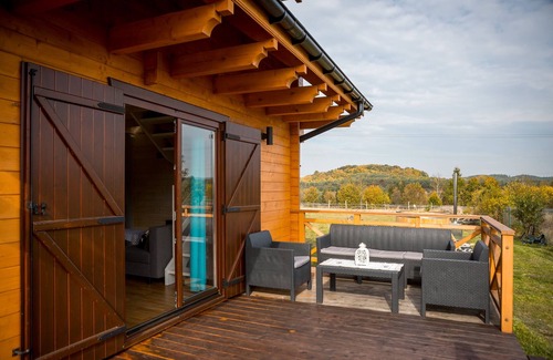 gmina Klucze Casa | Na Dworosku - casa con jacuzzi en el corazón de Jura, Golczowice, Polonia