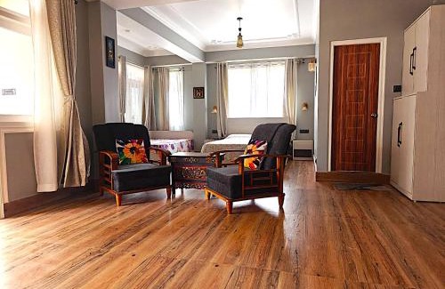 Gangtok Casa | Nabhasa Courtyard Home & Apartment Stay