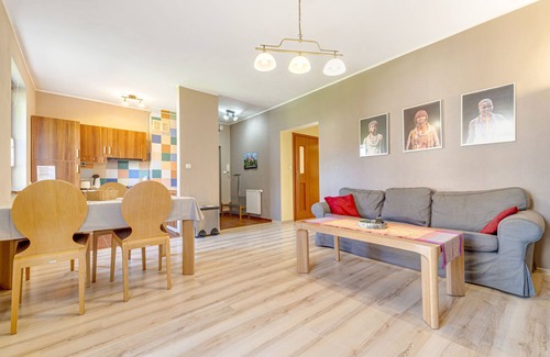 Karpacz Apartamento | Nad Łomniczką by Interhome