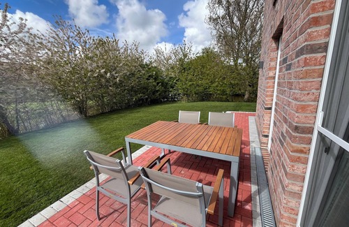 Eilsum Apartamento | Nagelneue und Wunderschöne Ferienwohnung Direkt am Wasser!