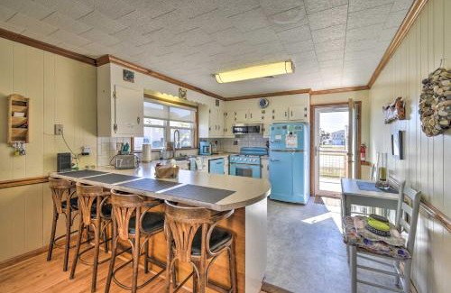 Nags Head Casa | Nags Head Cottage Screened Porch, Walk to Beach!
