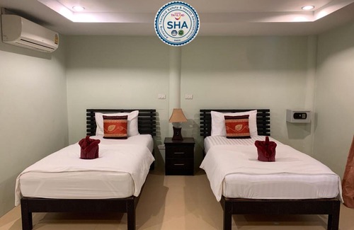Sa Khu Casa | Naiyang Seaview Place Resort