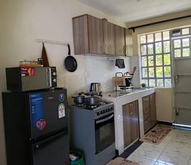Hospital Apartamento | Nakuru modern home
