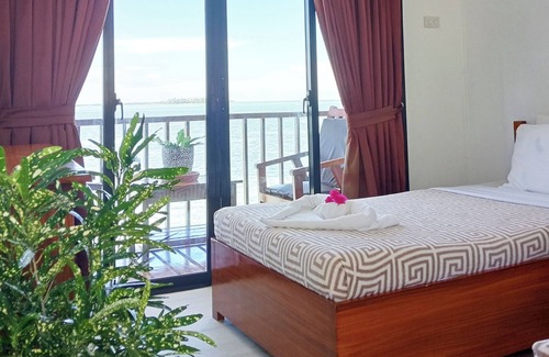 Central Visayas Complejo | Nalusuan Island Resort and Marine Sanctuary