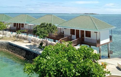 Central Visayas Complejo | Nalusuan Island Resort and Marine Sanctuary