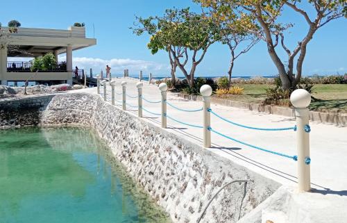 Central Visayas Complejo | Nalusuan Island Resort and Marine Sanctuary