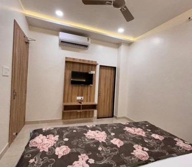 Faizabad Casa | NAMAHSTAY AYODHYA