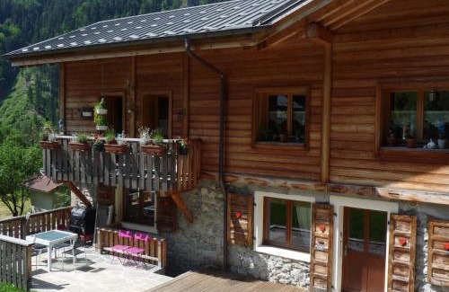 Saint-Jean-dʼAulps Casa | "NAMASTE" Chambre zen au calme