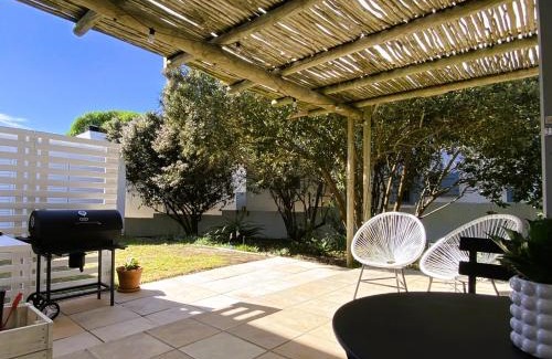 Paternoster Casa | Namaste Cottage - Garden Facing 2-sleeper Hideaway