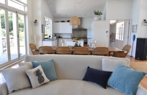 Waiheke Island Villa | Nameless Bay Lodge - Stay Waiheke